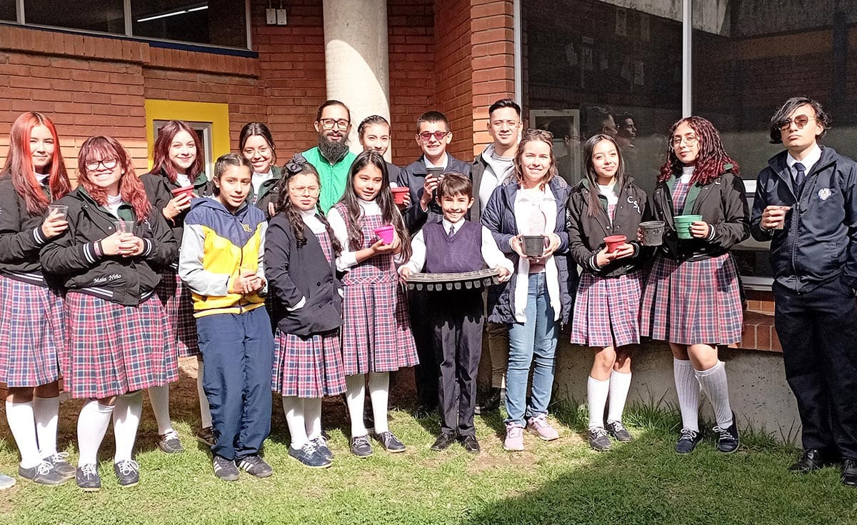 Capacitación sobre Cuidado y Mantenimiento de Huertas del Jardín Botánico José Celestino Mutis