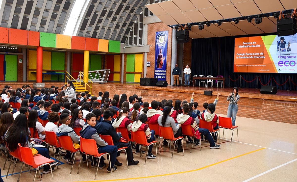 Capacitaciones de Mediación en el Colegio Santa Luisa Empoderan al Comité de Mediadores