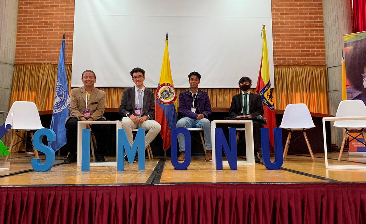 Estudiantes de nuestra Institución participaron en la Décima Edición de SIMONU Bogotá