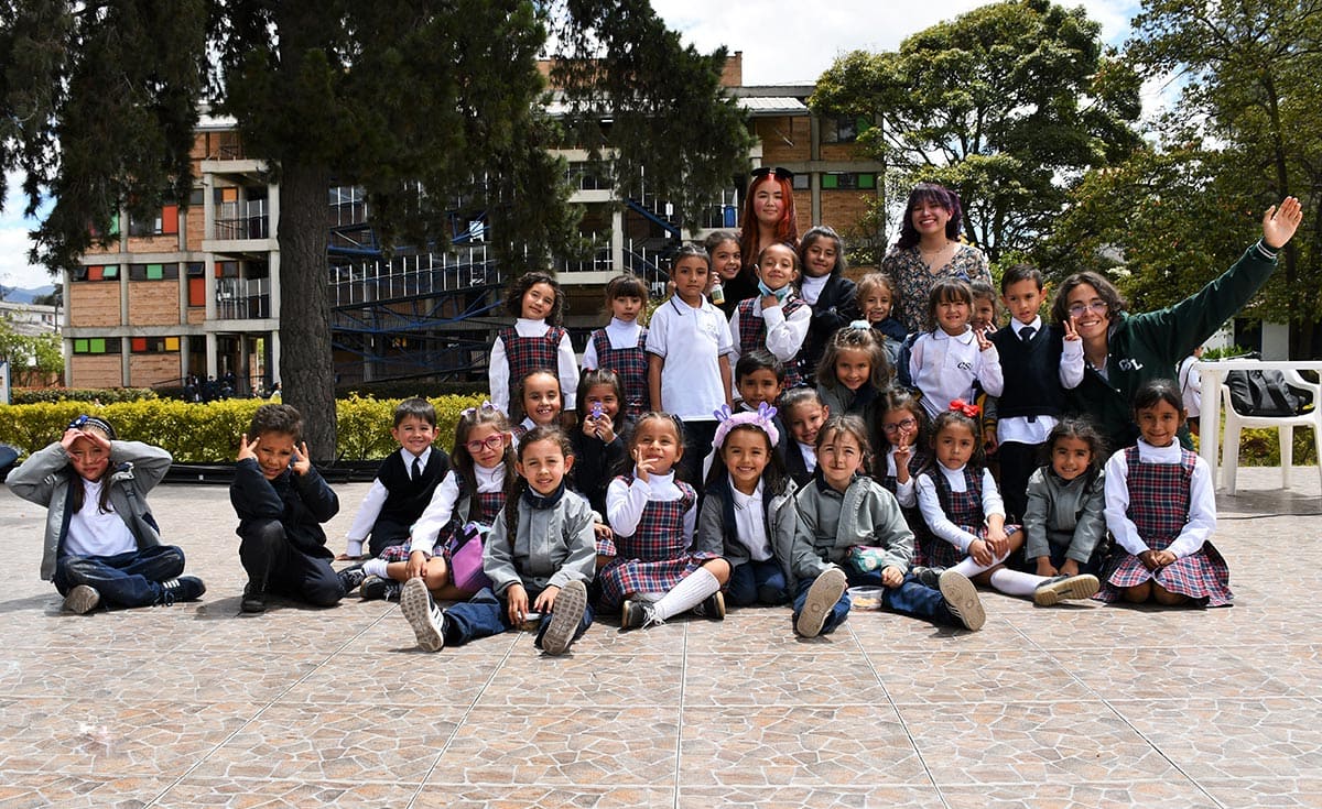 ¡En el Colegio Santa Luisa inició la Semana Literaria!