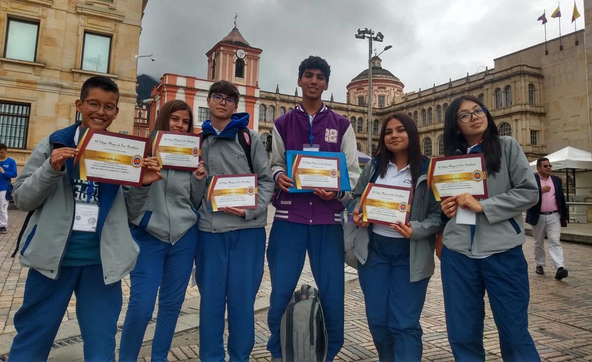 Estudiantes del Colegio Santa Luisa participaron en el V encuentro de Ética y Filosofía del Colegio Mayor de San Bartolomé