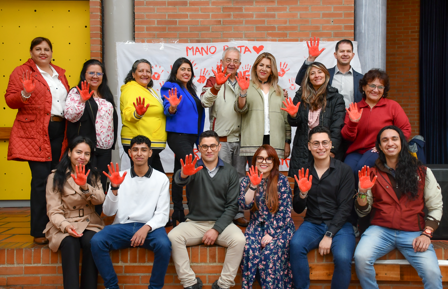 Conmemoración Día de las Manos Rojas CSL