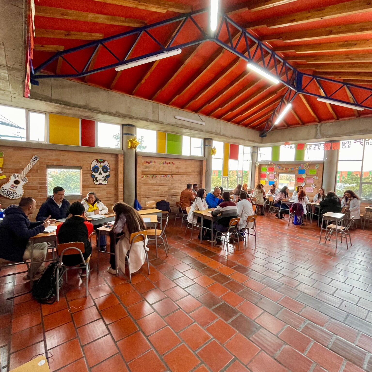 Comunidad Educativa participó activamente en los Foros Educativos Institucionales 2025