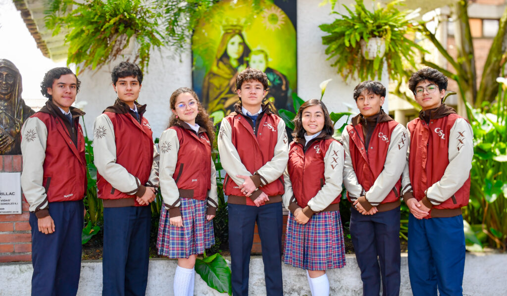 Reconocimiento especial a los estudiantes de la Promoción AETERNUM que presentaron el examen IELTS