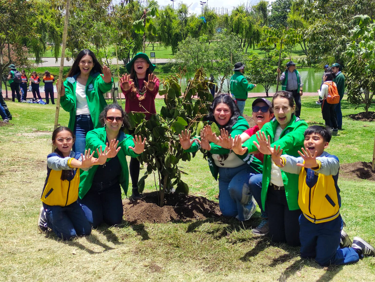 Nuestros estudiantes se unieron a la Jornada de Siembra por la Biodiversidad
