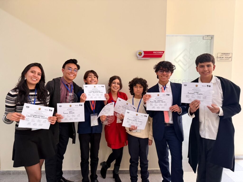 Nuestra institución participó en la décima séptima edición del modelo SBLMMUN XVII
