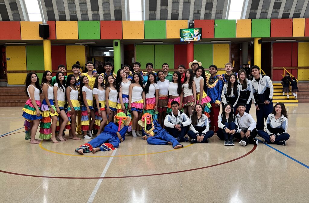 Con gratitud celebramos el Día del Maestro en el Colegio Santa Luisa