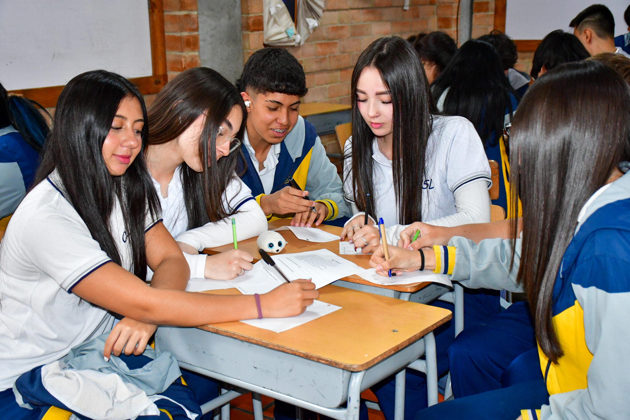 Los estudiantes de grado décimo participaron en una jornada de orientación vocacional y profesional