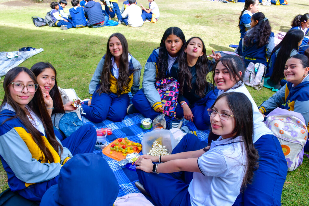 Ciudadanos Creativos para una Cultura de Paz y Lúdicas 2°, 7° y 9°