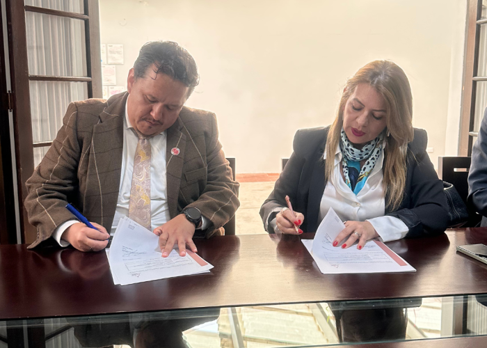 Convenio entre el Colegio Santa Luisa y la Fundación Tomás Rueda Vargas abre puertas a becas universitarias