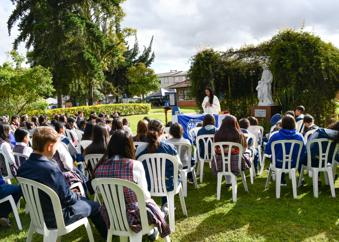 Celebración 15 años, movimiento Juvenil Ignaciano Huellas en Colombia