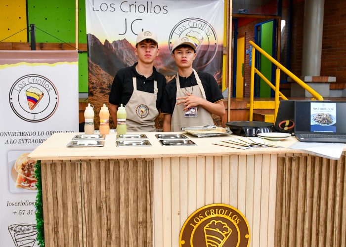 Sustentación Proyectos Énfasis Promoción AETERNUM 2025