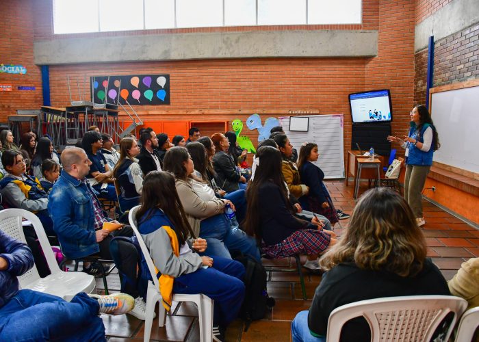 XI Feria Universitaria del Colegio Santa Luisa fortalece el proyecto de vida de los estudiantes