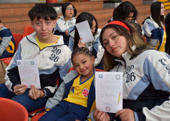 Bendición de lápices para nuestros estudiantes de la Promoción VIKAIRUS 2026