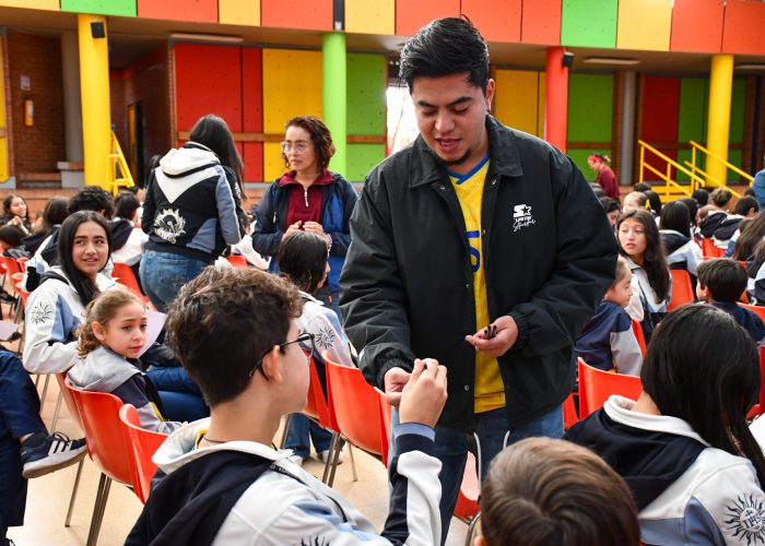 Bendición de lápices para nuestros estudiantes de la Promoción VIKAIRUS 2026
