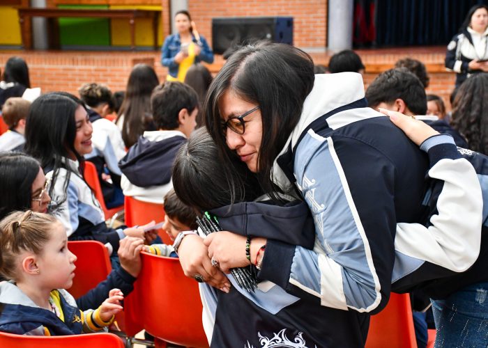 Bendición de lápices para nuestros estudiantes de la Promoción VIKAIRUS 2026