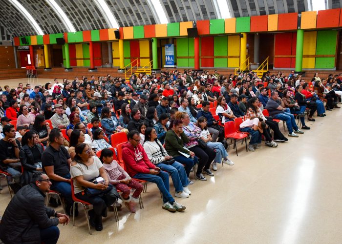 Reunión de bienvenida para las familias nuevas del Colegio Santa Luisa
