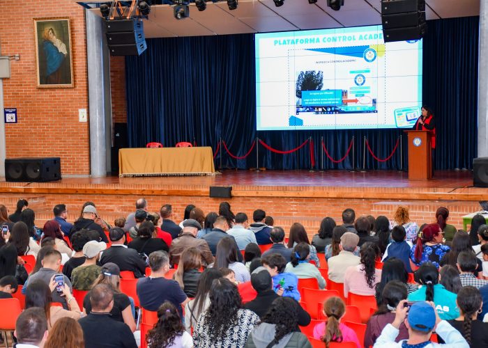 Reunión de bienvenida para las familias nuevas del Colegio Santa Luisa