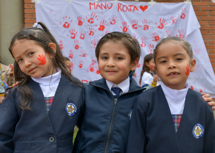 Conmemoración Día de las Manos Rojas CSL