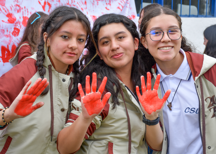 Conmemoración Día de las Manos Rojas CSL