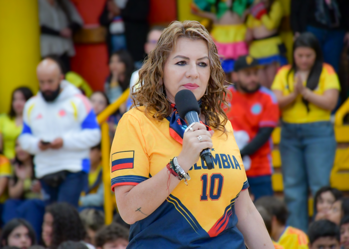 Izada de Bandera Conmemoración Día de la Independencia de Colombia