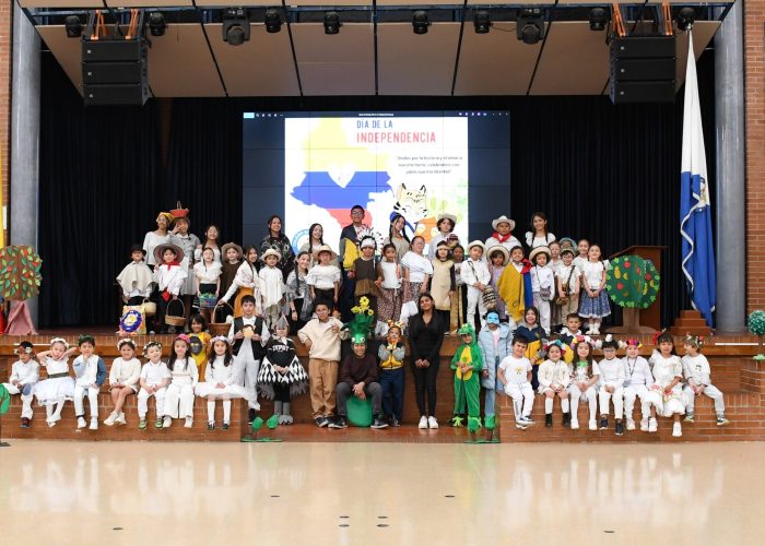 Izada de Bandera: Conmemoración Día de la Independencia de Colombia