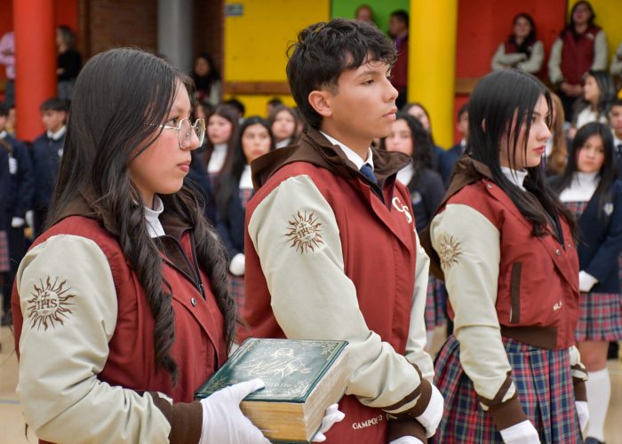 Ceremonia de Entrega de Símbolos: Promoción AETERNUM 2025 - Promoción VIKAIRUS 2026