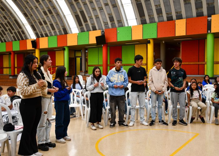 Cierre de Grupos Apostólicos 2025 y Promesa de Huellas Azules II