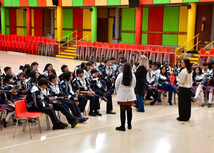 Estudiantes de 11° participaron en el taller “Hazte presente para diseñar la vida”
