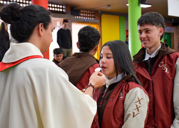 Eucaristía Día de la Gratitud en memoria del Padre Gregorio Arango Henao, SJ.