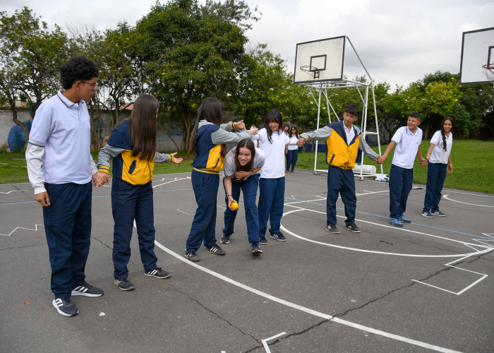 Primer Día Especial del Año: Estudiantes de los grados 3°, 4° y 8° participaron en el Seminario PXP y Lúdicas