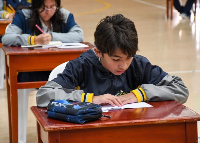 Estudiantes participaron en las Olimpiadas STEM de la Universidad de los Andes