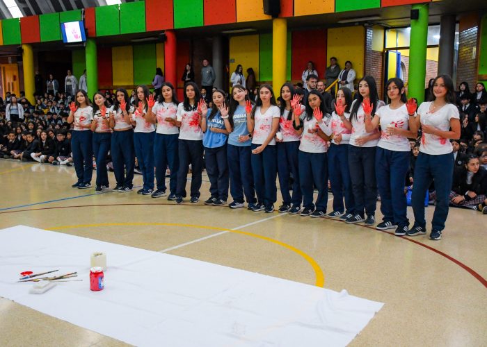 Conmemoración del Día de las Manos Rojas - Una voz colectiva por la vida y la esperanza