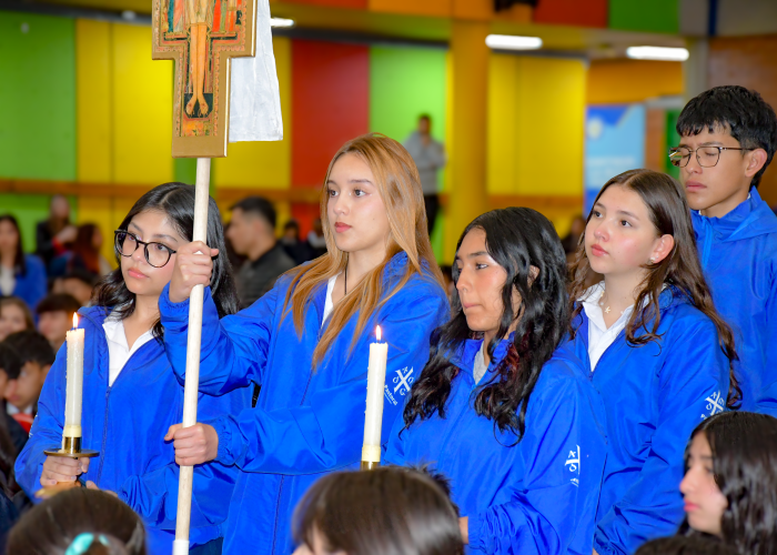 Conmemoración de la Semana Mayor: VIACRUCIS