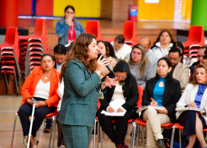 Maestros fortalecen sus conocimientos sobre convivencia escolar y rutas de atención