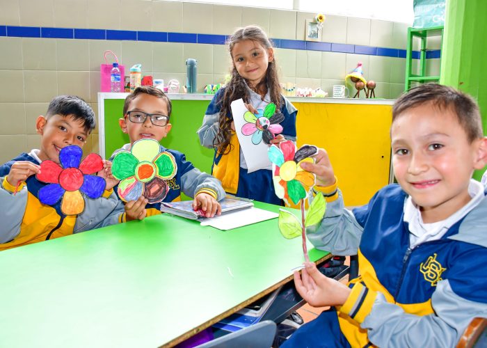 Día Especial, 1°, 5° y 8° ciudadanos creativos para una cultura de paz y lúdicas