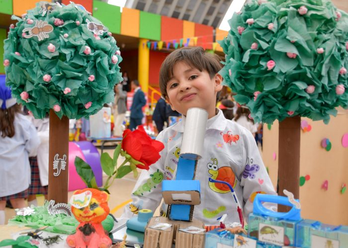 Cuarta Feria Microempresarial “Creative Zone” 2025