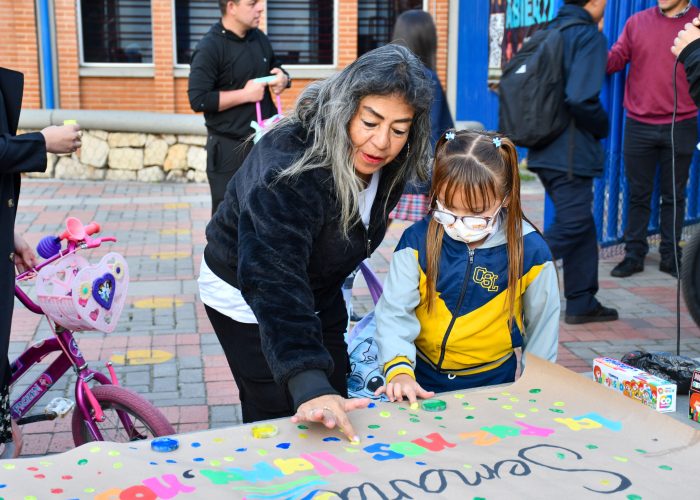 El Colegio Santa Luisa da apertura a la Semana por la Paz