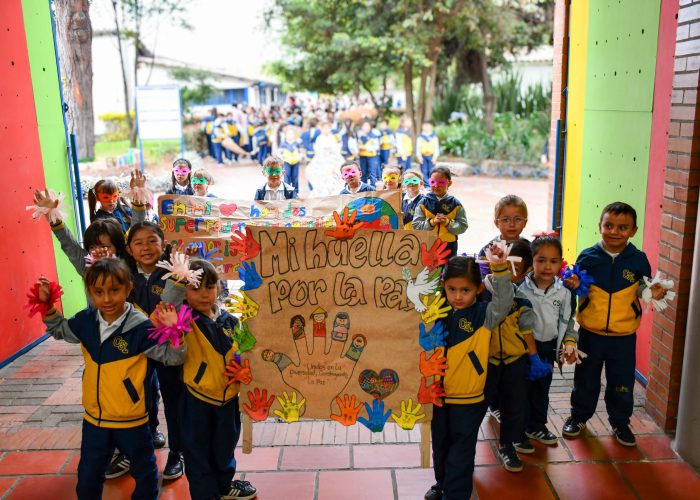 Cierre de la Semana por la Paz en el Colegio Santa Luisa