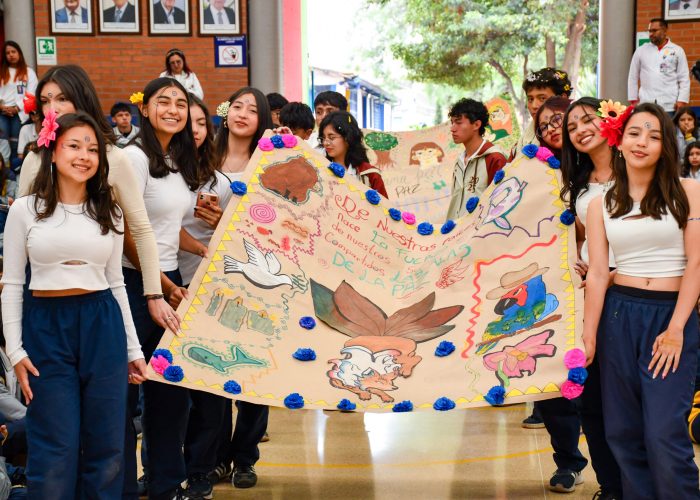 Cierre de la Semana por la Paz en el Colegio Santa Luisa