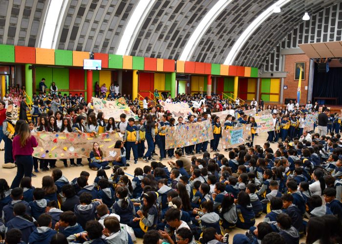 Cierre de la Semana por la Paz en el Colegio Santa Luisa