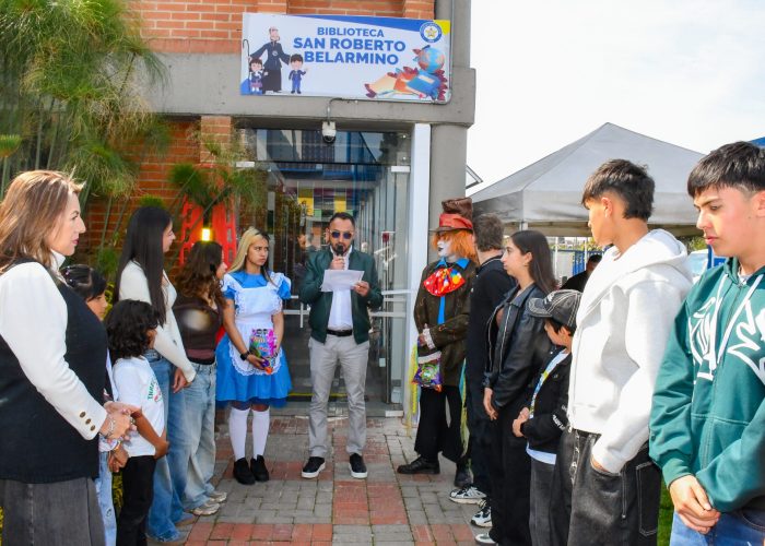 Inauguración de la Biblioteca San Roberto Belarmino