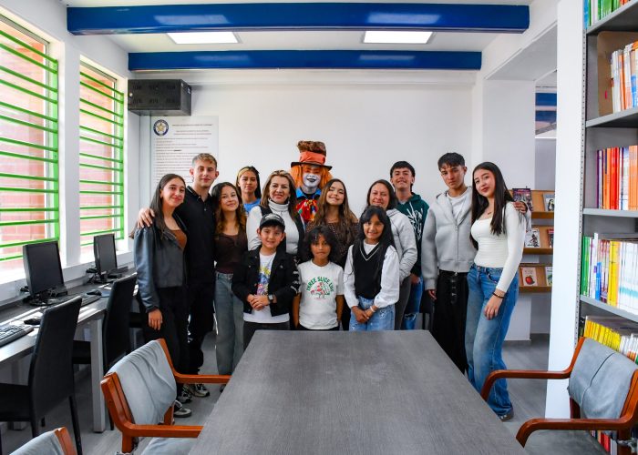 Inauguración de la Biblioteca San Roberto Belarmino