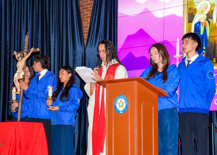 Comunidad Santa Luisa vivió significativa conmemoración de la Semana Mayor