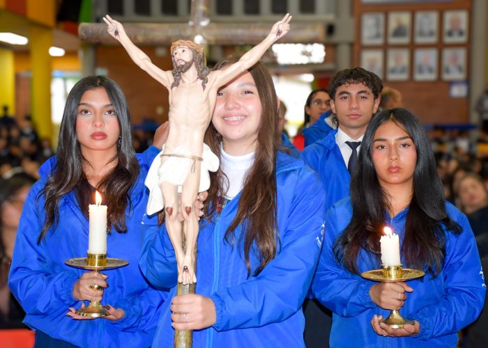 Comunidad Santa Luisa vivió significativa conmemoración de la Semana Mayor