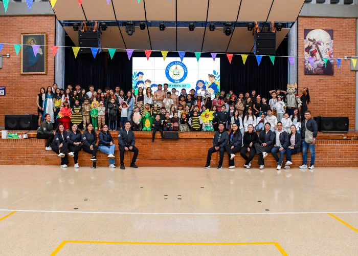 El Colegio Santa Luisa celebró la Feria Ambiental