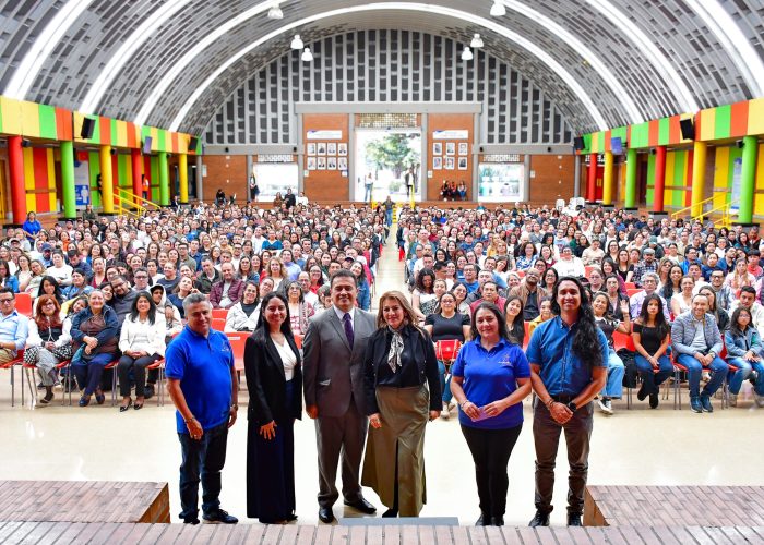 Escuela de Padres, límites, amor y estrategias para acompañar a nuestros hijos/as