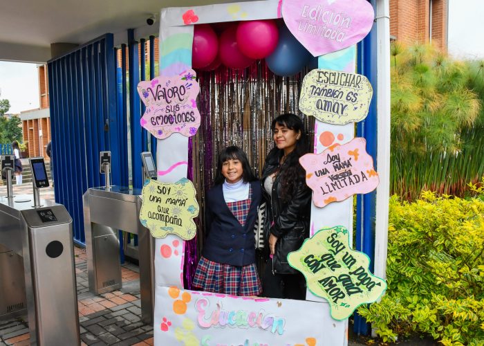 Familias fortalecen la educación emocional en jornada liderada por el SAE