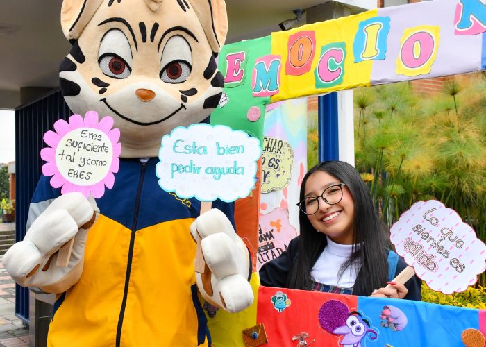 Familias fortalecen la educación emocional en jornada liderada por el SAE