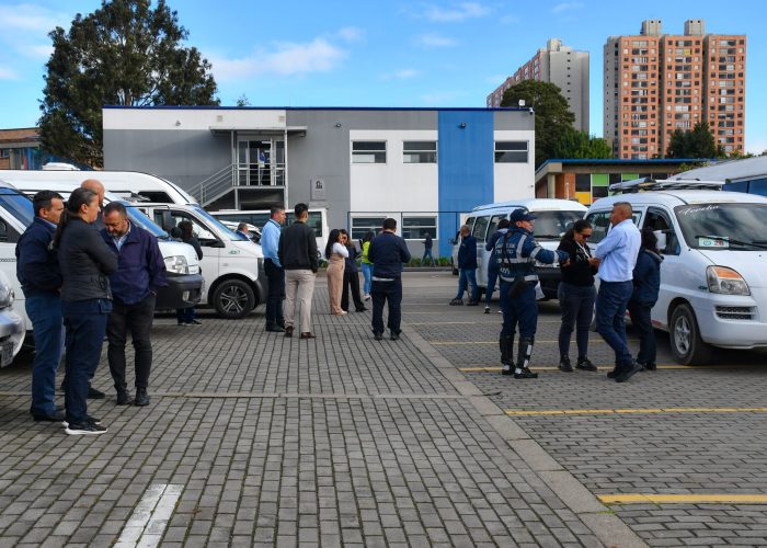 Operativo de movilidad con rutas escolares en el Colegio Santa Luisa